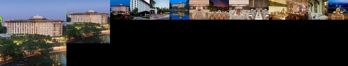 Chatrium Hotel Royal Lake Yangon