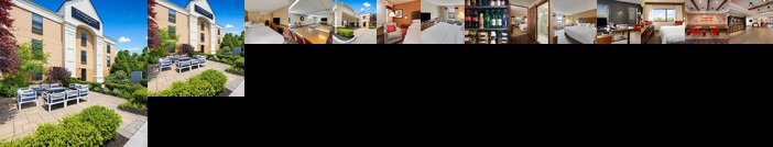 Four Points by Sheraton Newburgh Stewart Airport