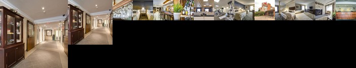 Monte Carlo Inn Oakville Road East