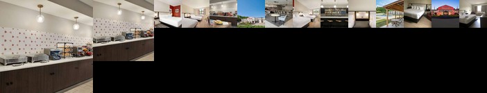 Ramada by Wyndham Whitehall Allentown Hotel