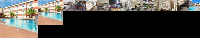 Ramada by Wyndham Houston Intercontinental Airport South Hotel