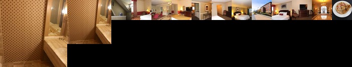 Roberts Riverwalk Urban Resort Hotel