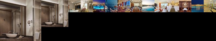 Hilton Sharks Bay Resort