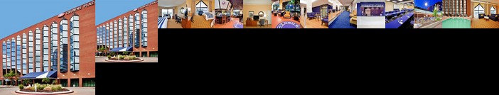 Hampton Marina Hotel