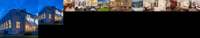 Mammoth Hot Springs Hotel & Cabins