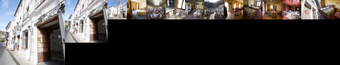 Puerta de la Villa Grazalema