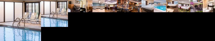 Holiday Inn Hotel & Suites Warren