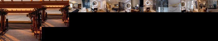 Brisbane House Hotel