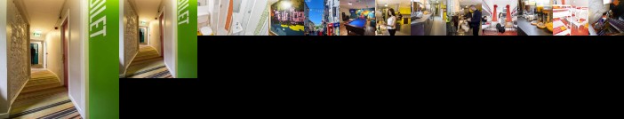 Snoozles Quay Street Tourist Hostel