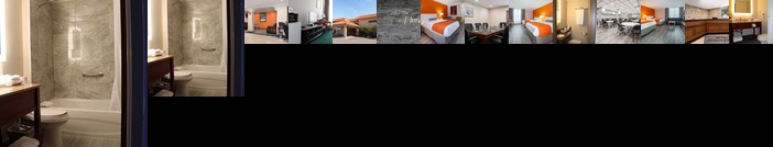 Howard Johnson Plaza Hotel by Wyndham Windsor