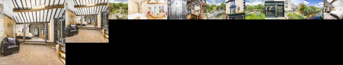 Cornerstones 16th Century Luxury House overlooking the River Dee