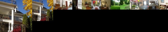 Mozart Guest House Seattle Bed and Breakfast