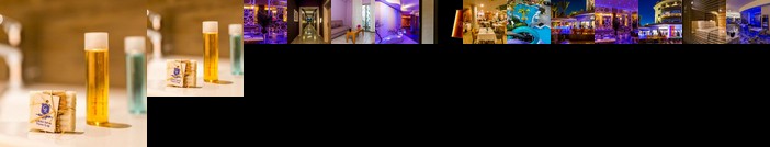 Cosmopolitan Resort Hotel