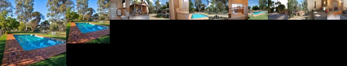 Mountain View Motor Inn & Holiday Lodges