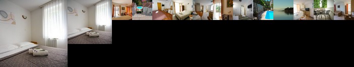 Apartments and Rooms Degra