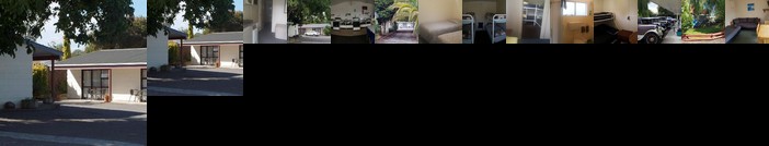 Camellia Court Family Motel