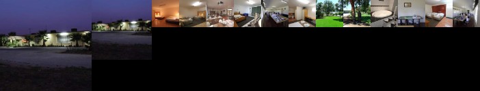 Lazy River Motor Inn