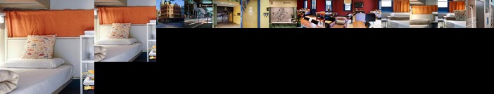 Central Perk Backpackers