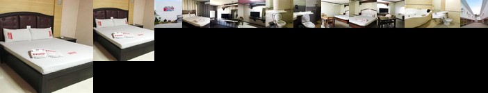 Hilltop Drive-In Hotel