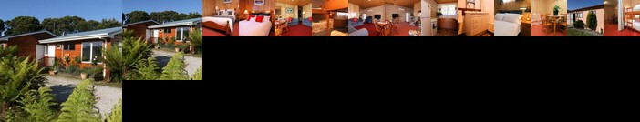 Regatta Point Tavern & Holiday Villas