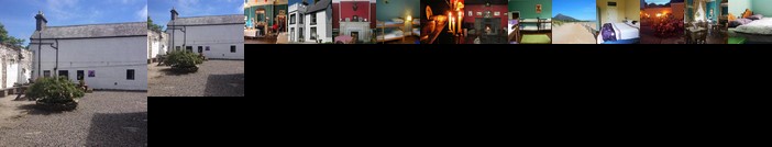 The Valley House Hostel & Bar