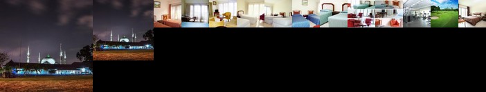 Bungalow Padang Golf Modern