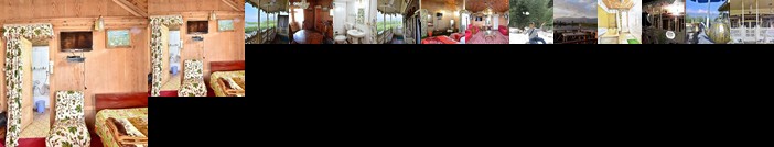 Houseboat Zaindari Palace