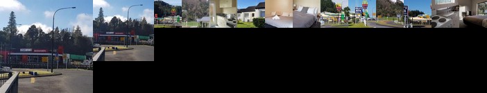 Kelly's Riverside Motel