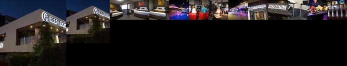 Gladstone Reef Hotel Motel