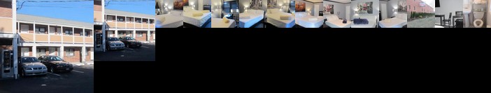 Central Motel Courtyard