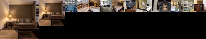 Holiday Inn Express Golden-Kicking Horse