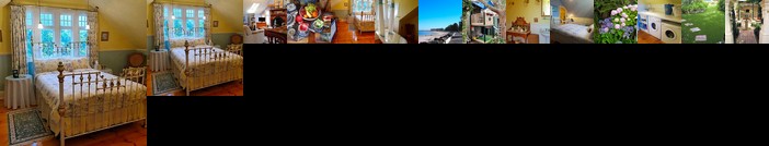 Water Bay Villa Bed & Breakfast