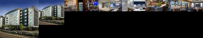 Courtyard by Marriott Winnipeg Airport