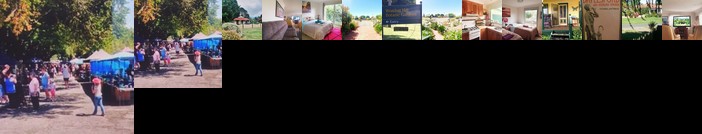 Abelia Cottages Botanical