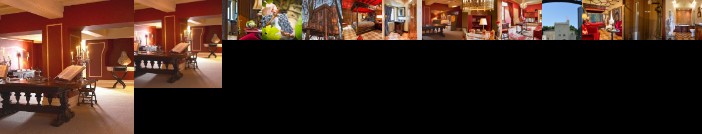 Chateau La Tour Carnet