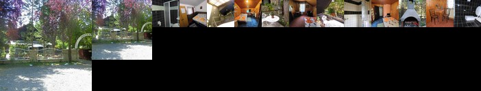 Garden Etterem Kavezo es Panzio Tahitotfalu