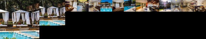 BlackStone Apart Boutique Hotel