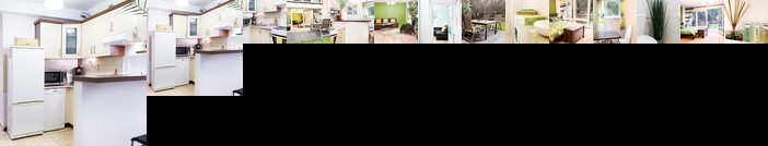 Lovely Garden Flat near Royal Park