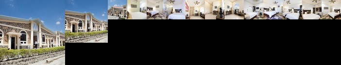 W Clark Hotel and Resort