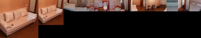 Apartment Akhtyamova 32