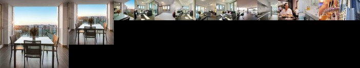 H on Mitchell Apartment Hotel