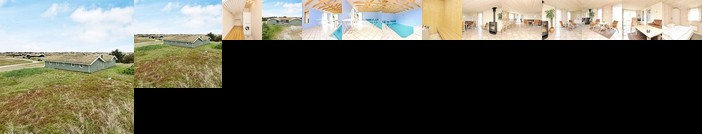 Six-Bedroom Holiday home in Blavand 4