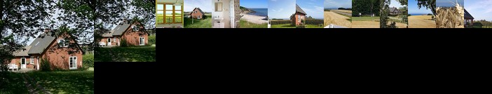 Three-Bedroom Holiday home in Gudhjem 2