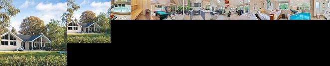 Six-Bedroom Holiday home in Dronningmolle