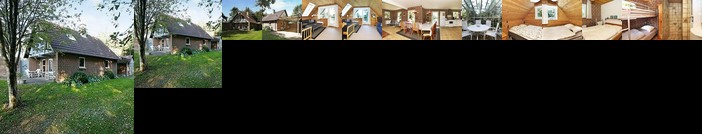 Four-Bedroom Holiday home in Oster Assels 1