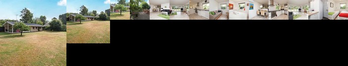 Three-Bedroom Holiday home in Ega