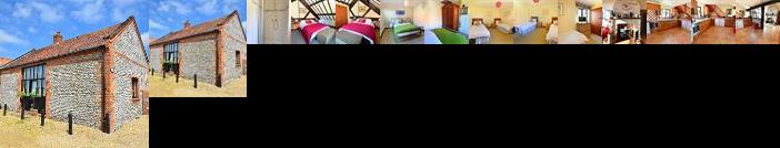 Swallow Barn Weybourne