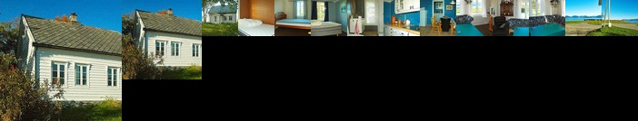 Four-Bedroom Holiday home in Fjortoft