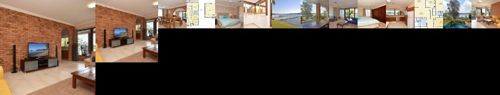 The House on the Lake - Waterfront Living @ Fishing Point