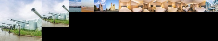 Hanting Express Qingdao Railway Station East Square